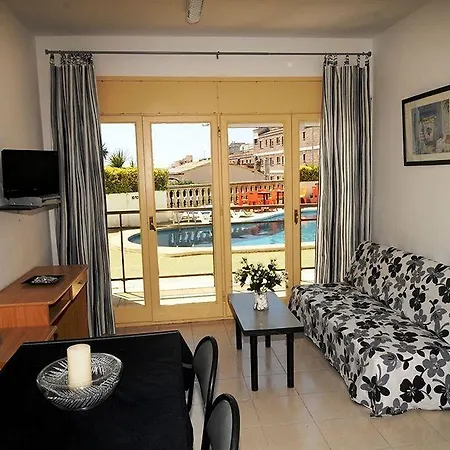 Ar Melrose Place Apartment