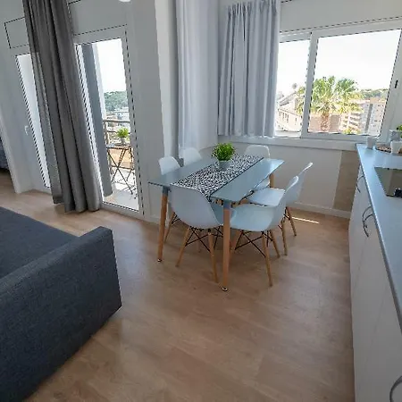 Apartment Ar Melrose Place