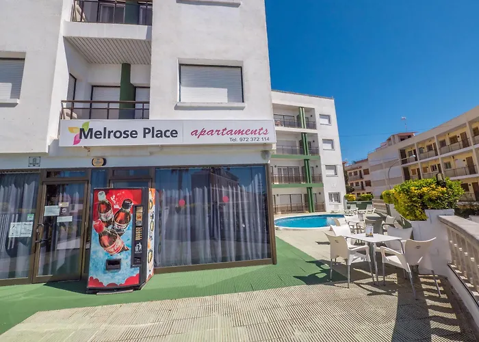 Ar Melrose Place Lejlighed