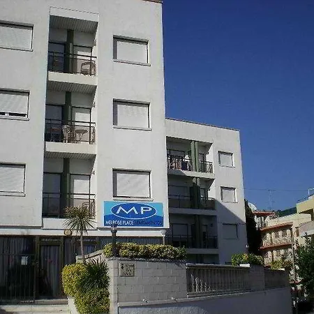 Ar Family Melrose Place
